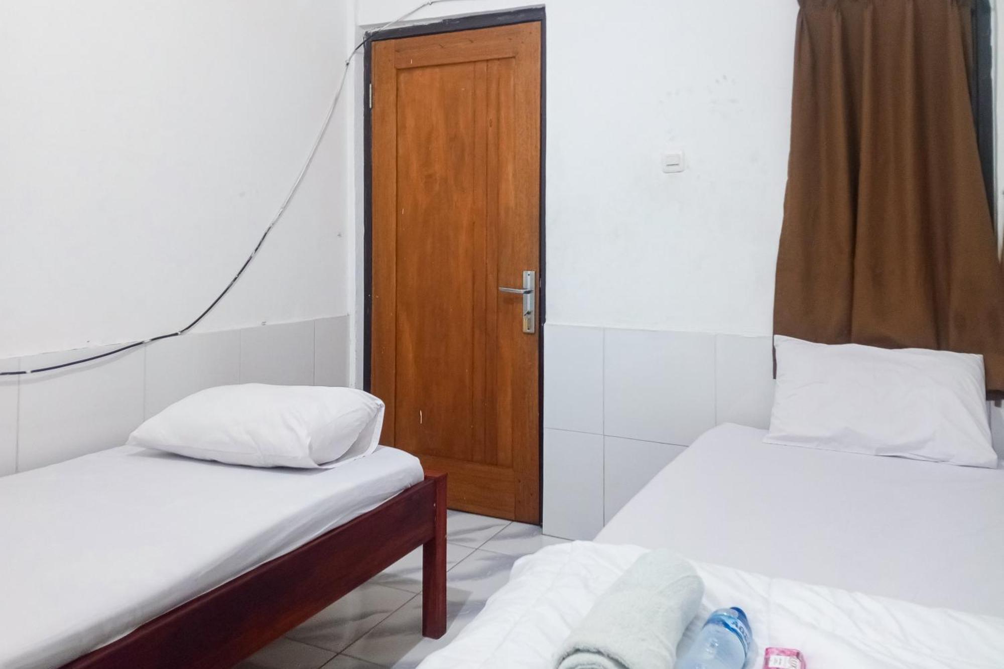 Malibu Syariah Bogor Redpartner Hotel Екстериор снимка