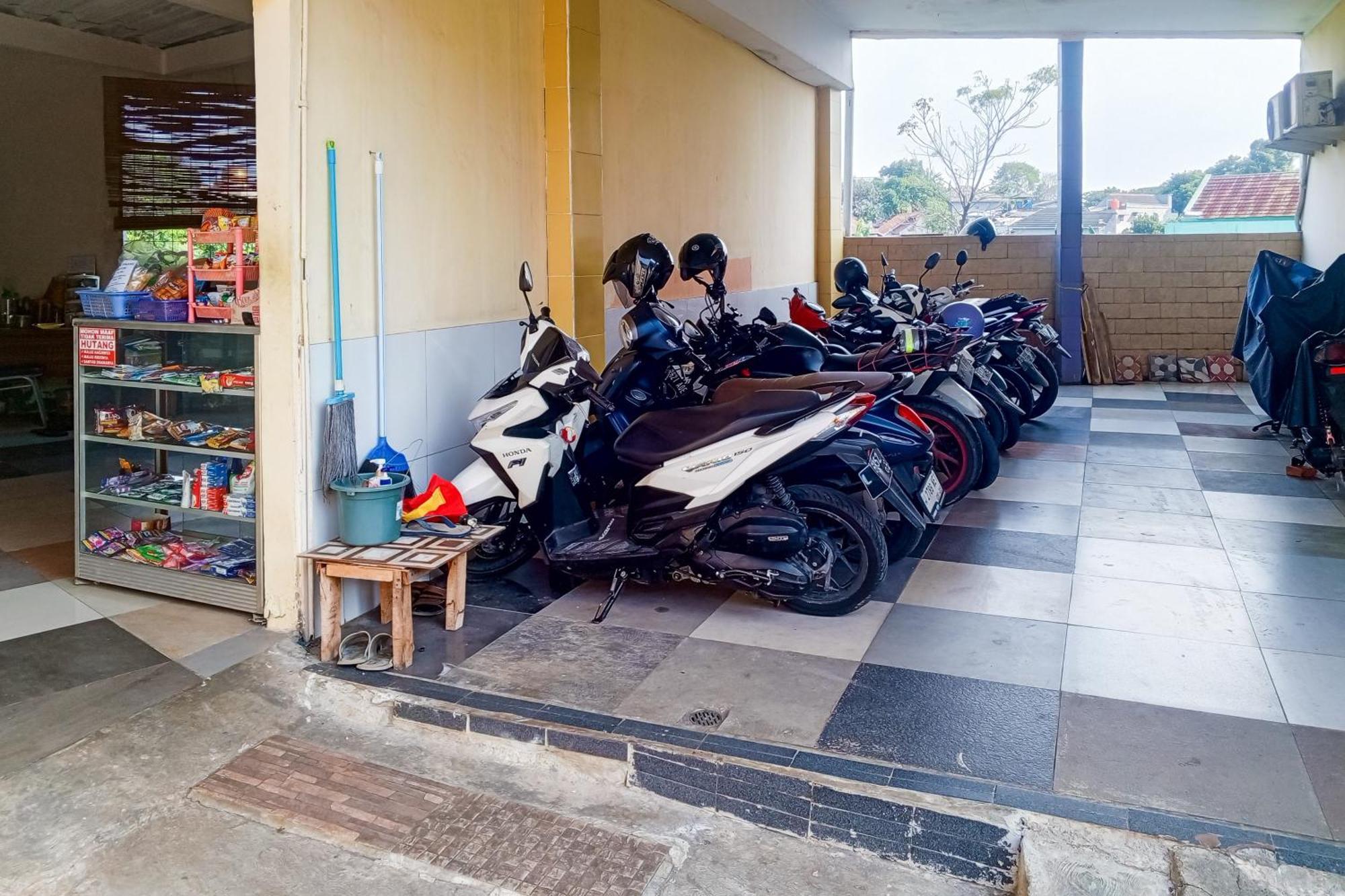 Malibu Syariah Bogor Redpartner Hotel Екстериор снимка
