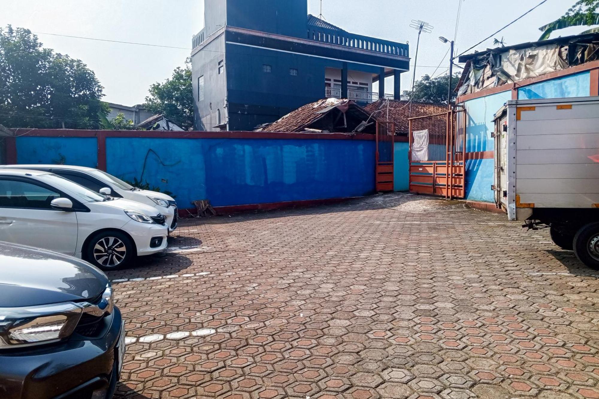 Malibu Syariah Bogor Redpartner Hotel Екстериор снимка